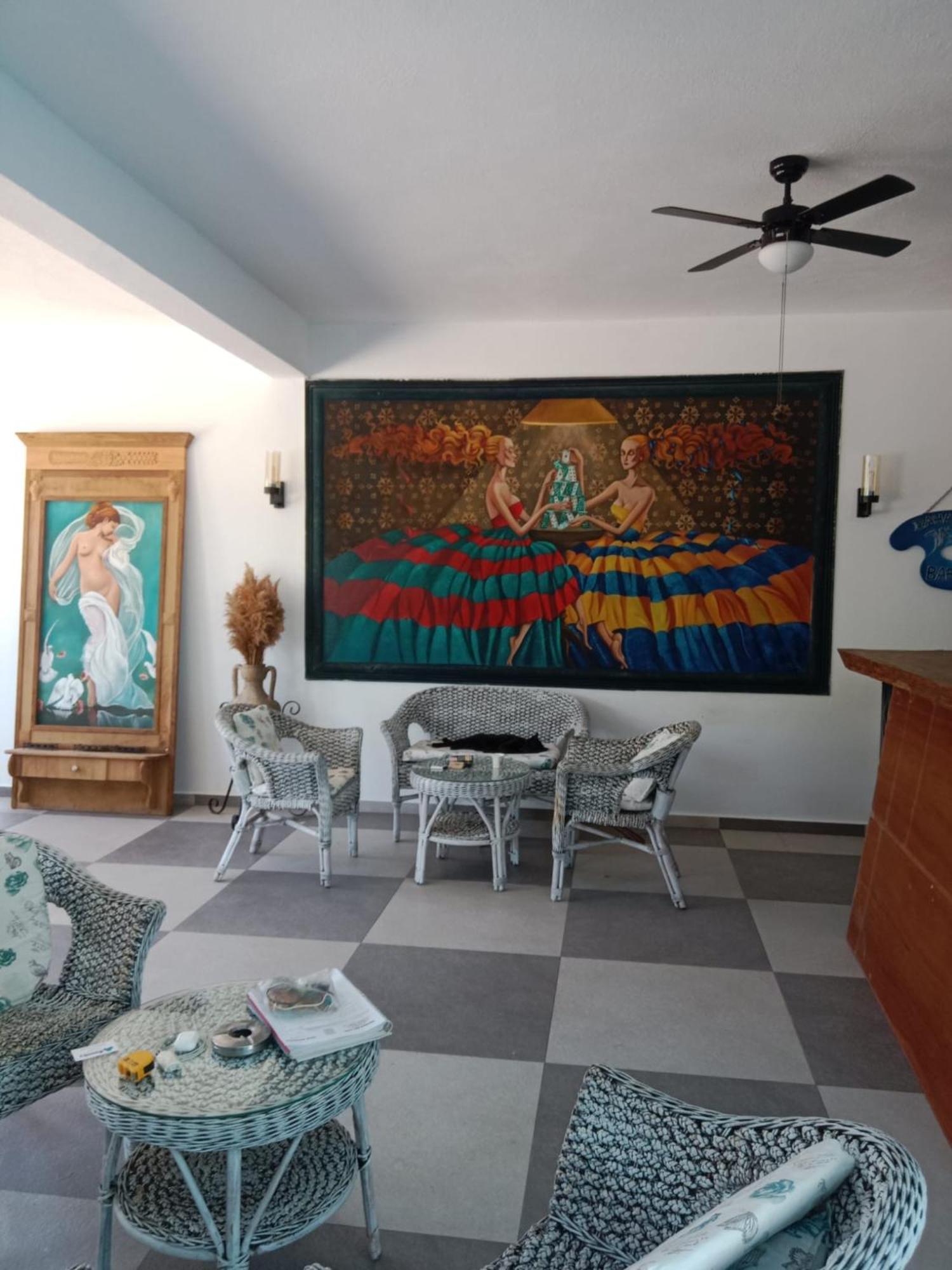 Bahama Art Hotel 图尔古特雷斯 外观 照片